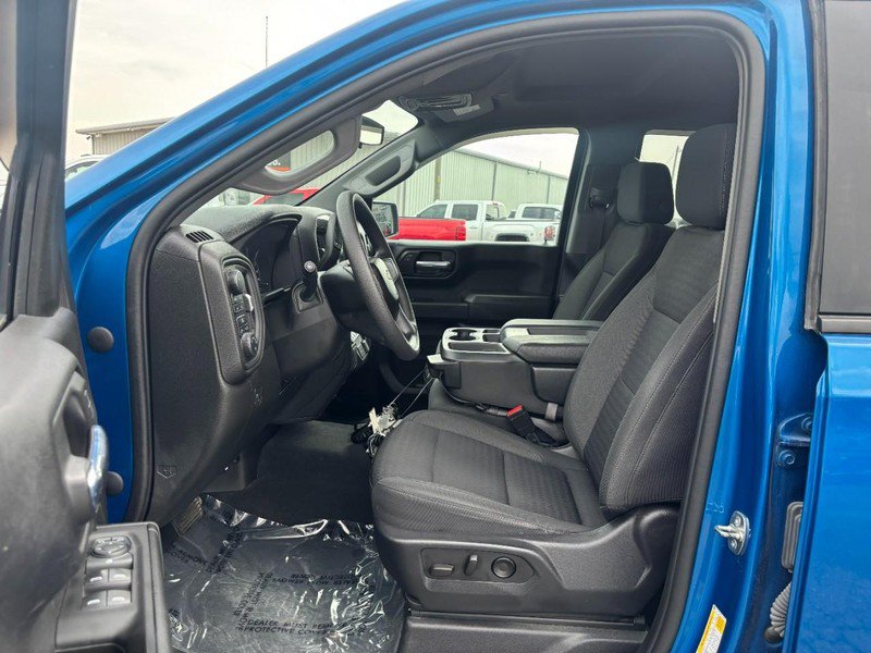 Used 2023 Chevrolet Silverado 1500 Custom AWD/4WD image 9