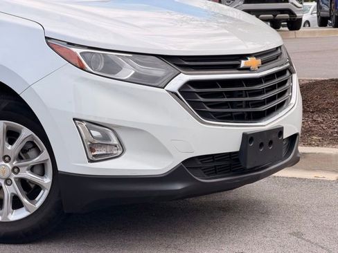 Used 2020 Chevrolet Equinox LS FWD image 3