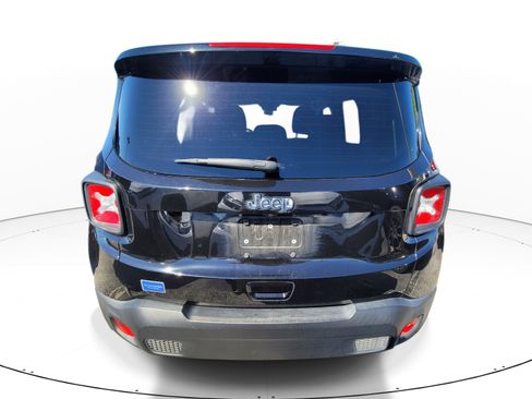 Used 2021 Jeep Renegade Sport FWD image 6
