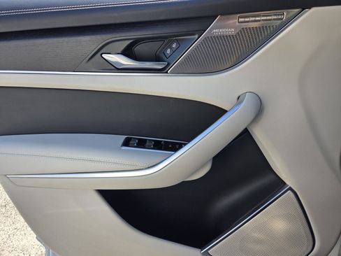 Used 2026 Jaguar F-PACE R-Dynamic S image 20