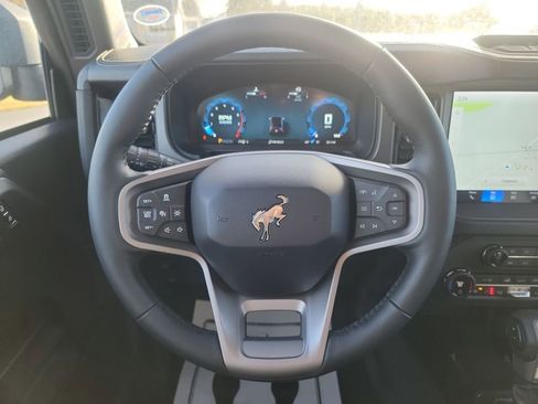 New 2025 Ford Bronco Badlands image 14