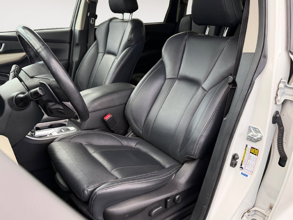 Used 2022 Subaru Ascent Limited w/ Technology Package AWD/4WD image 7