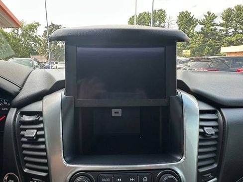 Used 2018 Chevrolet Tahoe LT AWD/4WD image 30