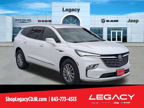Used 2022 Buick Enclave Premium FWD image 1