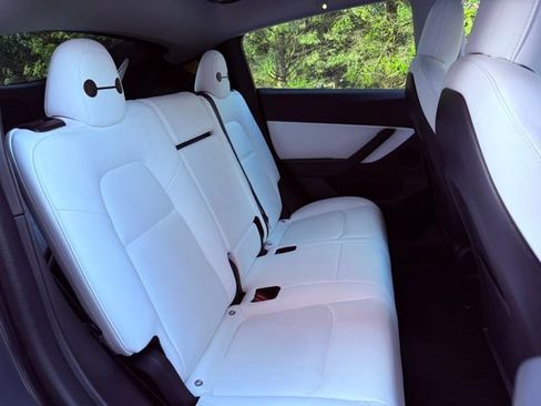 Used 2022 Tesla Model Y Performance image 25