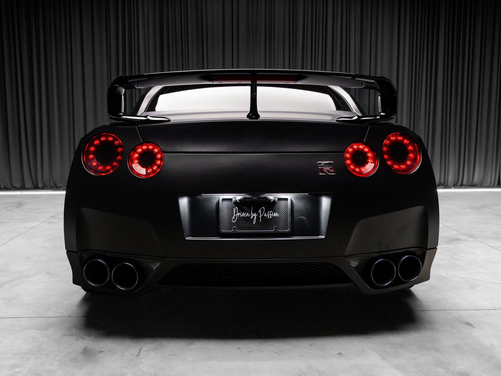Used 2009 Nissan GT-R Premium AWD/4WD image 42