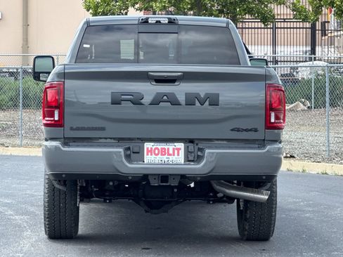 New 2026 RAM 2500 Laramie AWD/4WD image 4