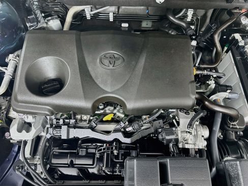 Used 2025 Toyota RAV4 XLE AWD/4WD image 34