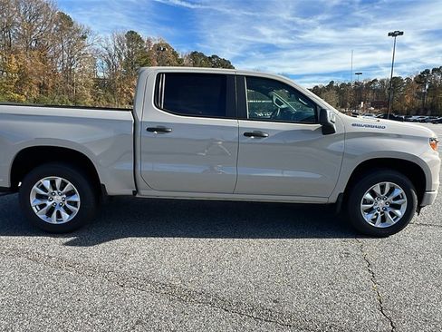 New 2026 Chevrolet Silverado 1500 Custom image 4