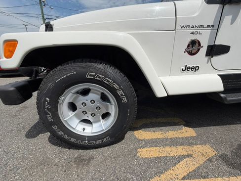 Used 2001 Jeep Wrangler Sahara AWD/4WD image 8