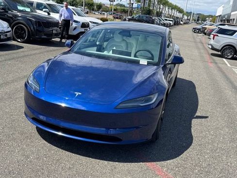 Used 2025 Tesla Model 3 Long Range AWD/4WD image 3