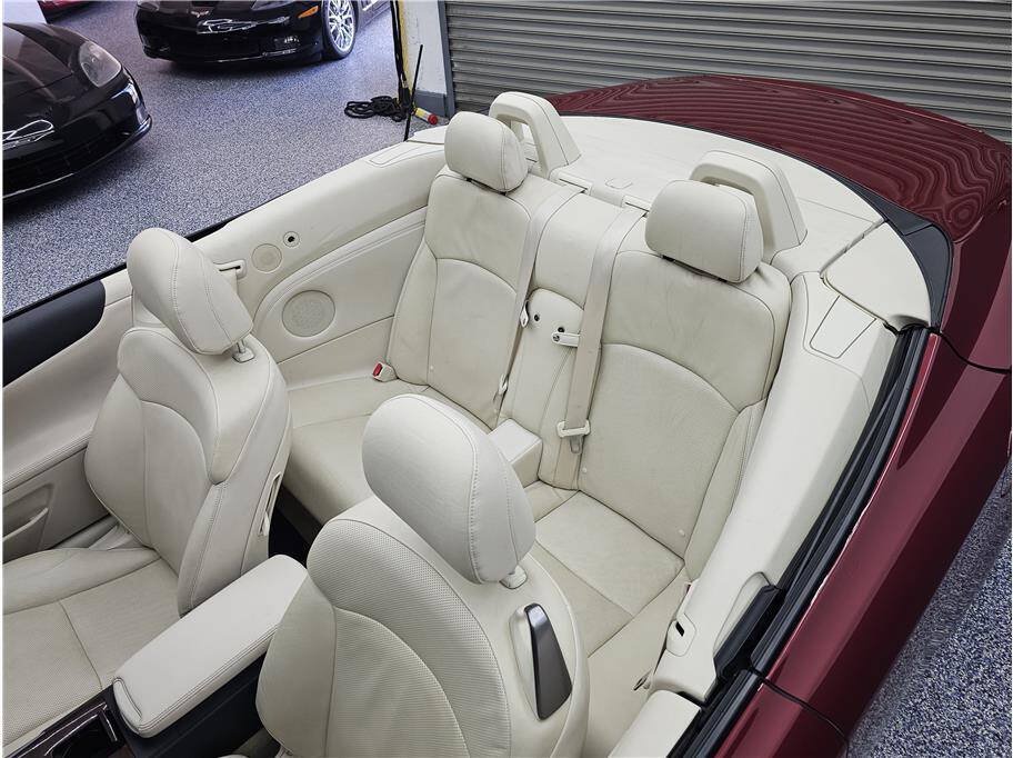 Used 2014 Lexus IS 250C w/ Navigation System Package RWD image 13