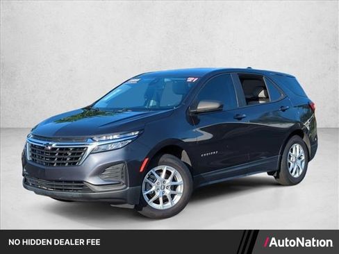 Used 2022 Chevrolet Equinox LS w/ Driver Confidence II Package FWD image 1