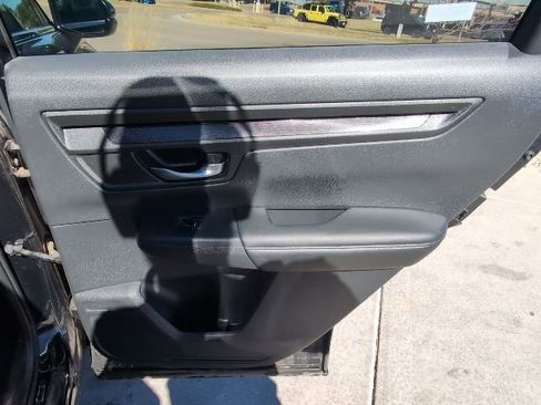 Used 2025 Honda CR-V LX image 30