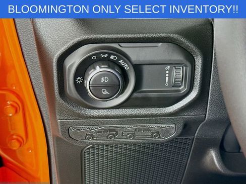 New 2025 Jeep Gladiator Willys image 10