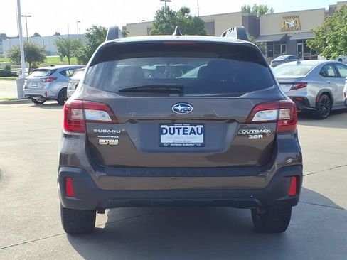 Used 2019 Subaru Outback 3.6R Limited w/ Popular Package #2 AWD/4WD image 6