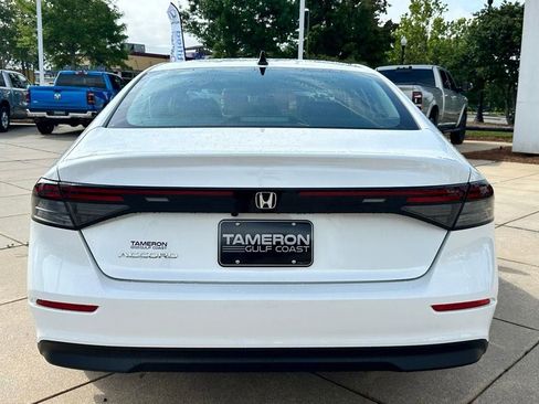 Used 2025 Honda Accord SE image 3