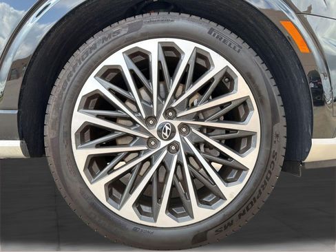 Used 2026 Hyundai Palisade Calligraphy image 11