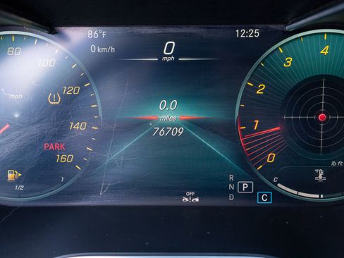 Used 2021 Mercedes-Benz C 300 4MATIC Sedan w/ Premium Package image 36