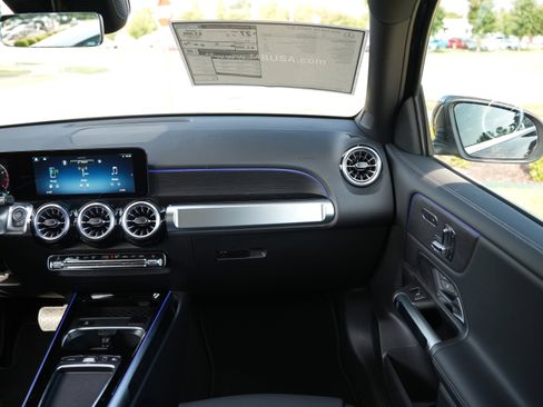 New 2026 Mercedes-Benz GLB 250 4MATIC image 25