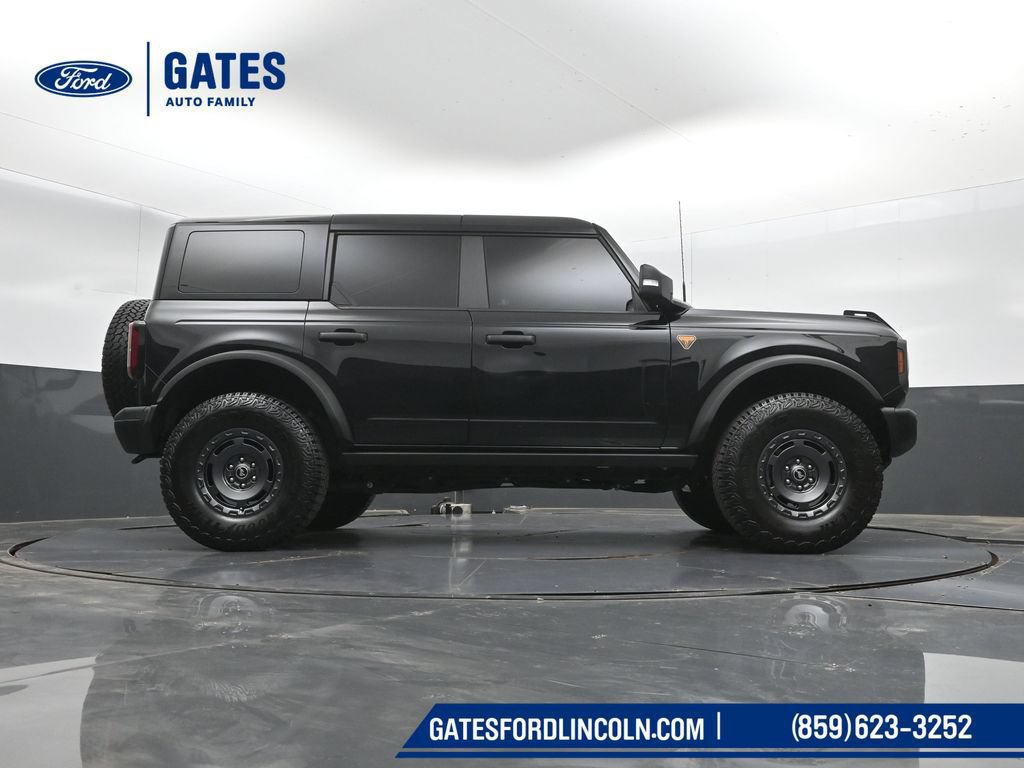 Used 2025 Ford Bronco Badlands AWD/4WD image 39