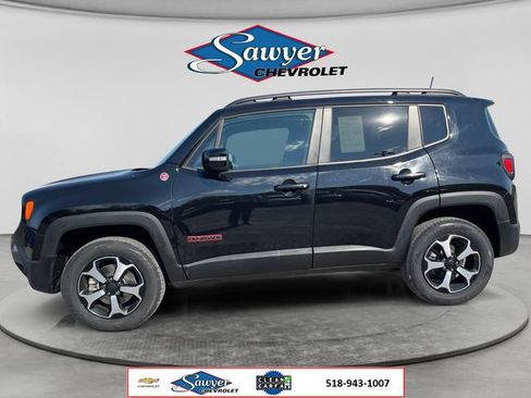 Used 2022 Jeep Renegade Trailhawk AWD/4WD image 2