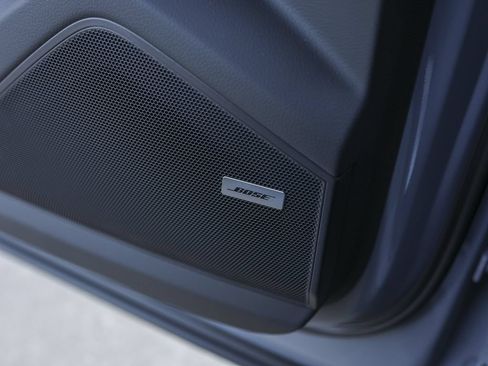 New 2026 Porsche Cayenne E-Hybrid Coupe AWD/4WD image 30