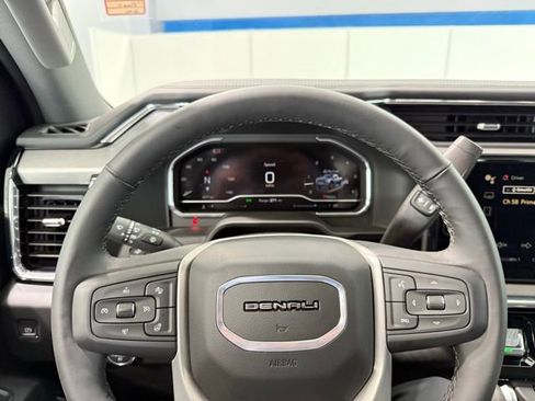 Used 2025 GMC Sierra 2500 Denali w/ Denali Reserve Package image 24