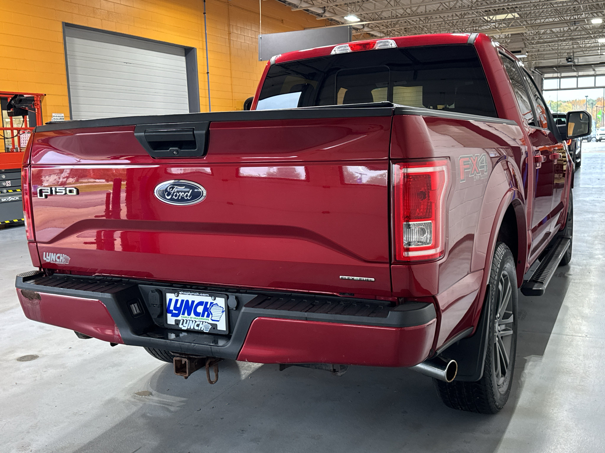 Used 2015 Ford F150 XLT w/ Equipment Group 301A Mid AWD/4WD image 5