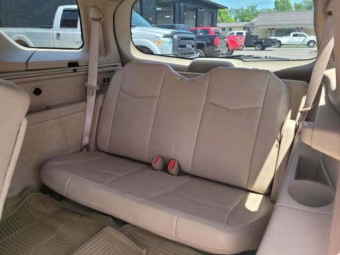 Used 2008 Cadillac SRX AWD w/ Utility Package image 18
