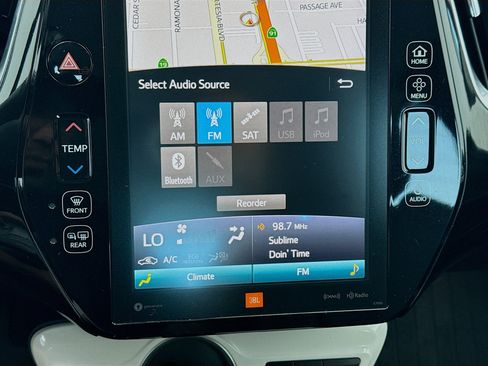 Used 2019 Toyota Prius Prime Advanced FWD image 11