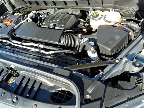 Used 2022 Chevrolet Silverado 1500 Custom image 11