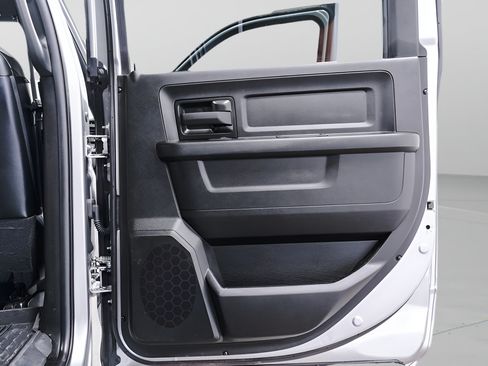 Used 2024 RAM 2500 Tradesman w/ Convenience Group AWD/4WD image 36