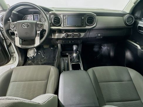 Used 2018 Toyota Tacoma SR5 image 16