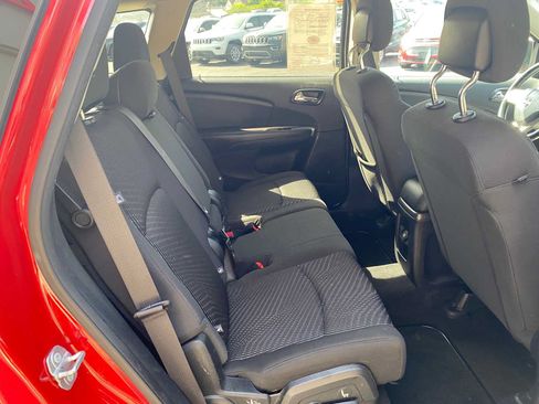 Used 2018 Dodge Journey SE w/ Connectivity Group FWD image 27