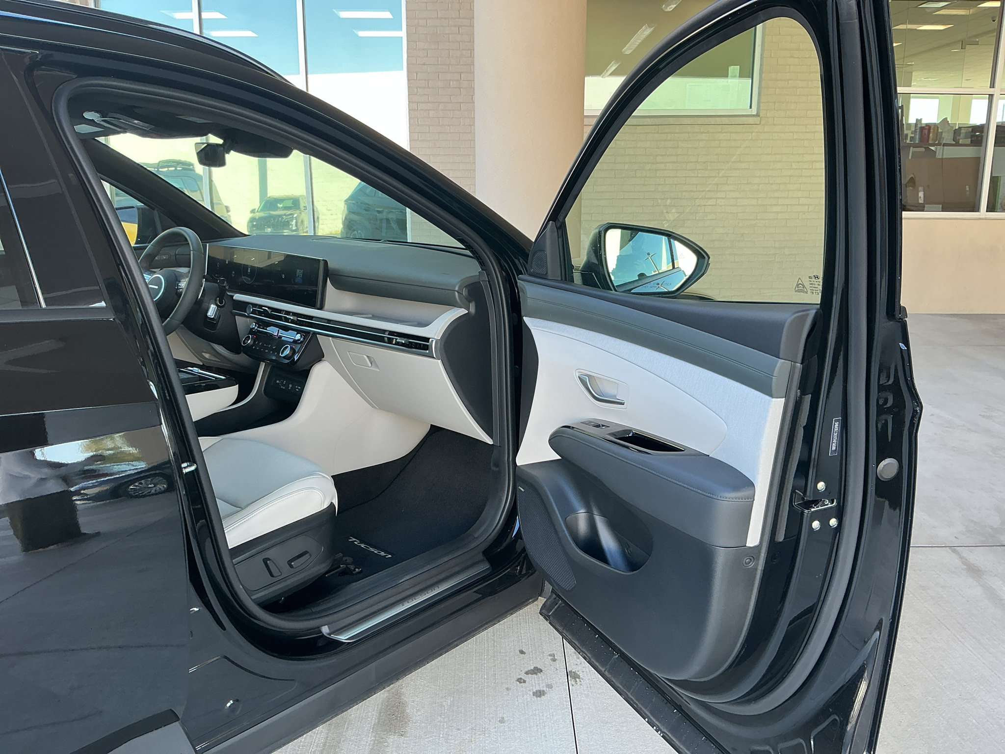 New 2026 Hyundai Tucson Limited AWD/4WD image 10