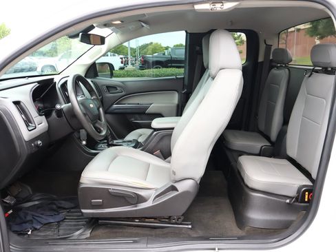 Used 2017 Chevrolet Colorado W/T RWD image 17