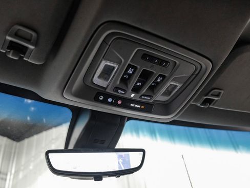 Used 2020 GMC Sierra 3500 Denali w/ Denali Ultimate Package image 24