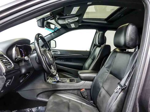 Used 2020 Jeep Grand Cherokee Altitude AWD/4WD image 13