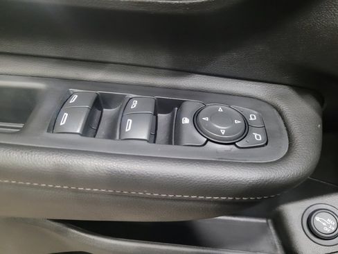 Used 2023 GMC Terrain SLE w/ Driver Convenience Package AWD/4WD image 27