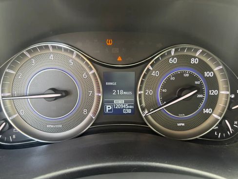 Used 2016 INFINITI QX80 4WD w/ Driver's Assistance Package image 23