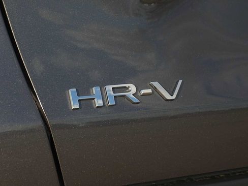 New 2026 Honda HR-V LX image 8