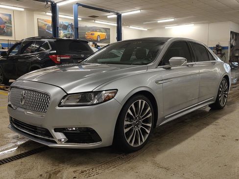 Used 2020 Lincoln Continental AWD w/ Premium Package image 23
