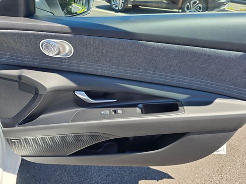 New 2026 Hyundai Elantra Limited FWD image 43