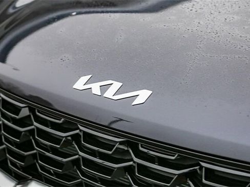 New 2026 Kia Sorento S w/ S Panoramic Sunroof Package image 5