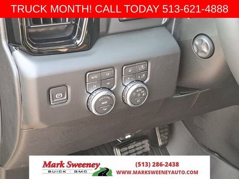 New 2026 GMC Sierra 1500 AT4 w/ Technology Package image 18