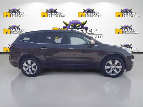 Used 2017 Chevrolet Traverse LT w/ True North Edition AWD/4WD image 4