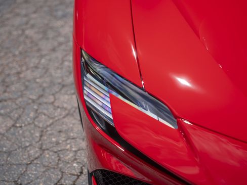 Used 2022 Ferrari SF90 Spider AWD/4WD image 21