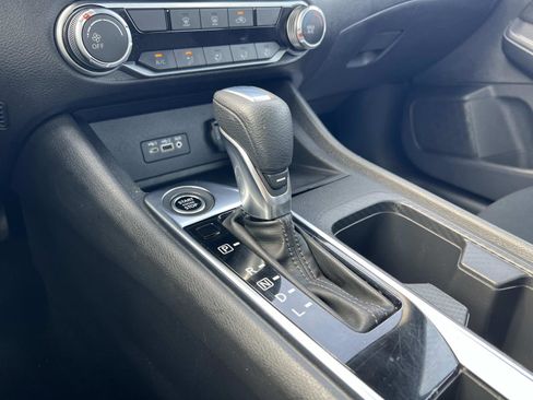 Used 2022 Nissan Sentra SV image 15