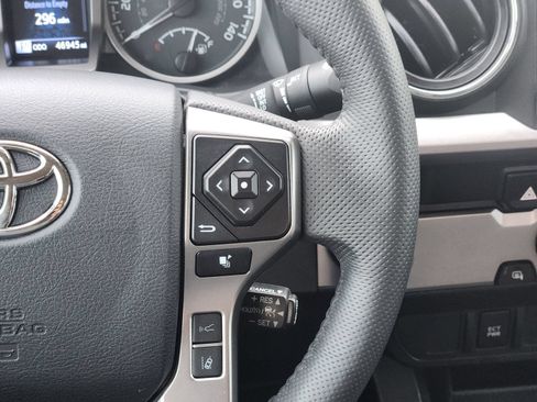 Used 2023 Toyota Tacoma SR5 RWD image 32